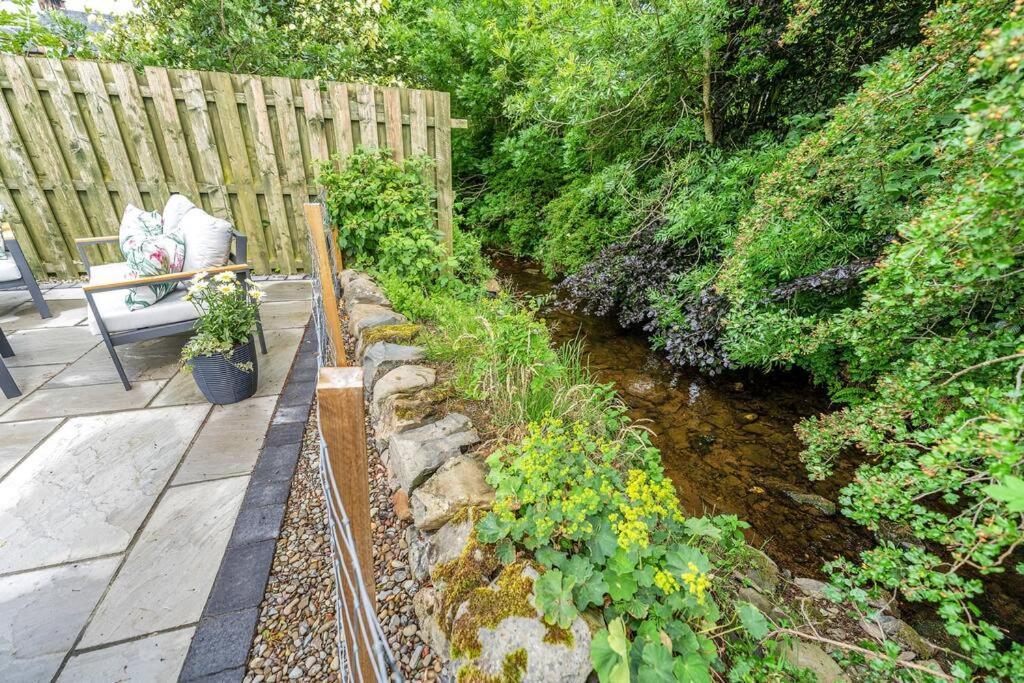 Luxury Riverside Retreat Broughton  Zewnętrze zdjęcie