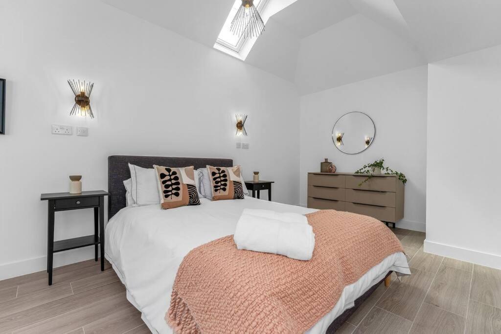 Luxury Riverside Retreat Broughton  Zewnętrze zdjęcie